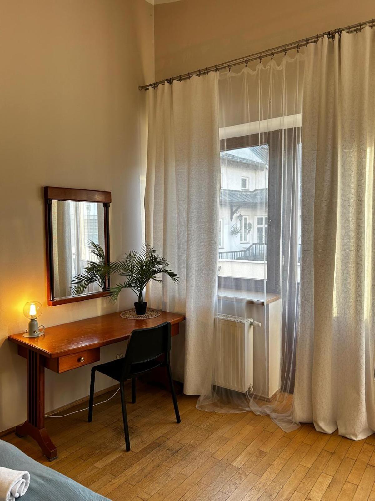 Golden Apartments With Lift - Old Town 크라쿠프 외부 사진